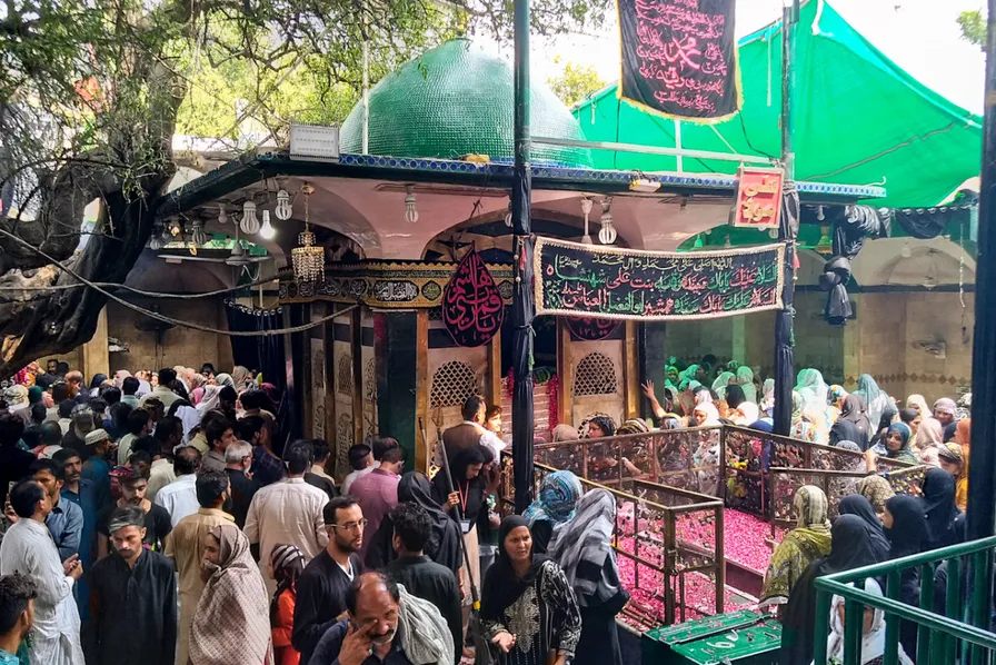 an image of shrine of bibi pak daman