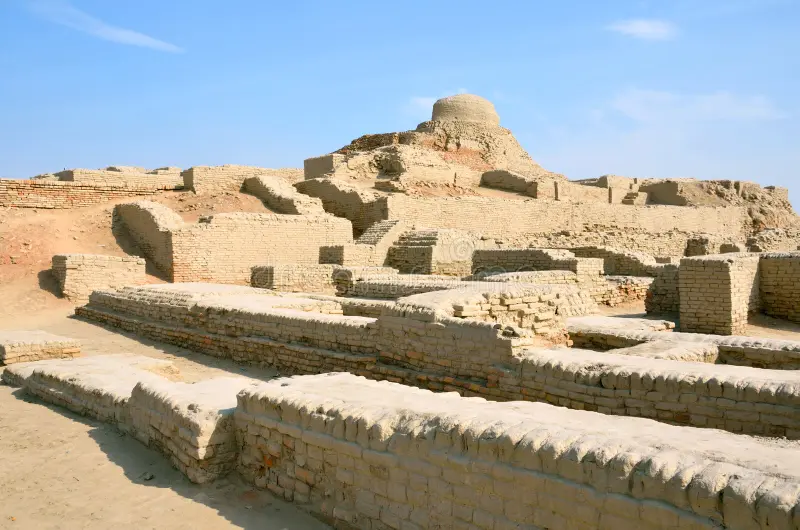 an image of mohenjo-daro city