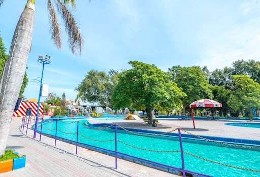 an image of sozo water park one of the best places to visit in lahore