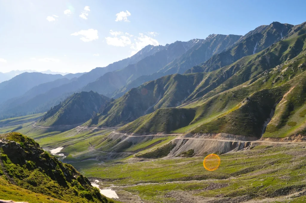 an image of mountains